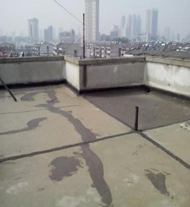 永安漏水维修 楼顶漏水是什么原因，楼顶漏水维修方法是什么?